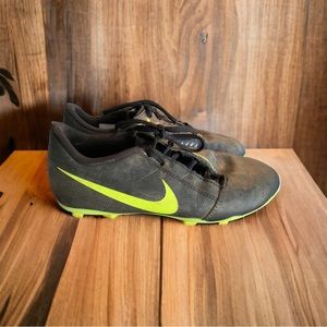 Nike kids Phantom Venom Club FG Mens Football Boots  Soccer Cleats Black Sz 6y